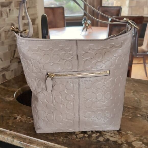 Vintage Coach Legacy Embossed Taupe HOBO Bag NWOT - Picture 4 of 17